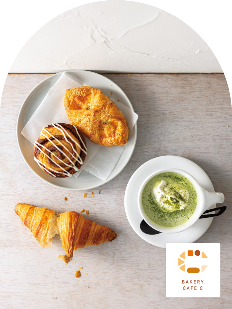 お客様に「C」の持つ無限の可能性を感じていただける空間を目指します。<br>「C」の頭文字を持つ厳選されたアイテムを展開し、パンとと<br>もに楽しむ”ちょうどいい”を提案します。